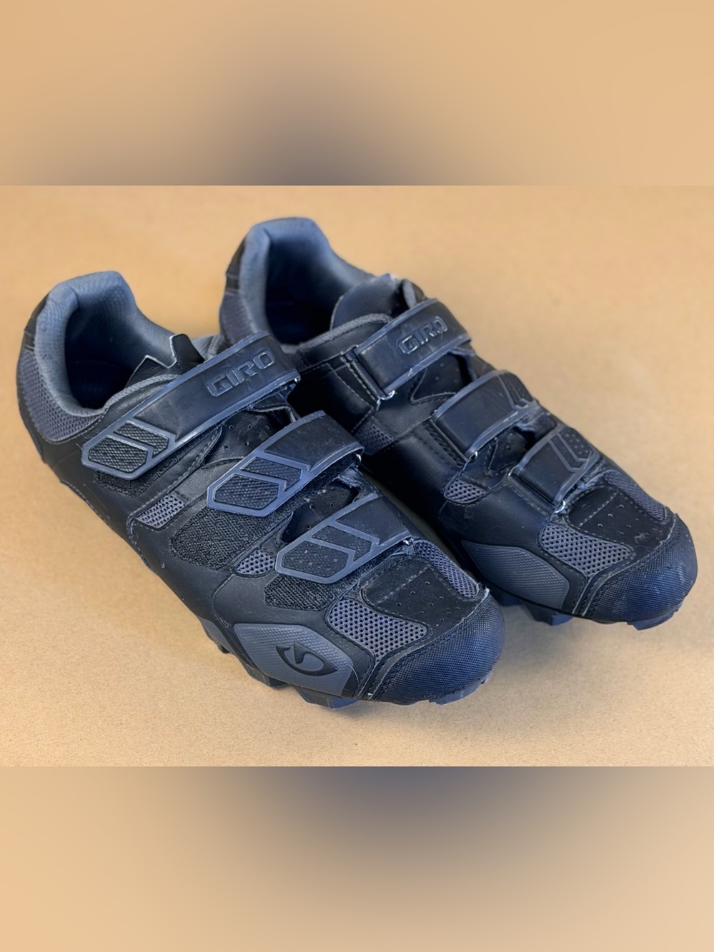 GIRO Carbide Shoes Mens 12 Athletic Mountain Bike 3-Strap Sneakers Black